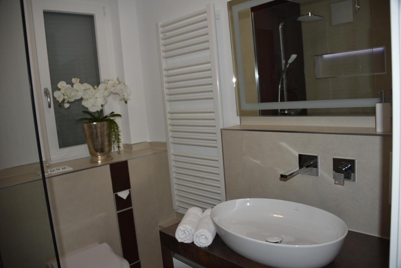 Antike & Modern Deluxe 2 Mit Terrasse Daire Leipheim Dış mekan fotoğraf